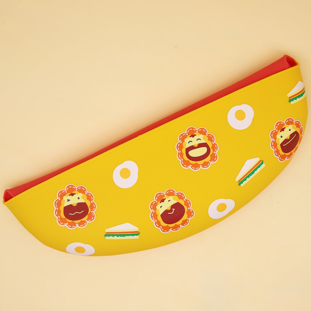 Marcus & Marcus Wide Coverage Silicone Bib