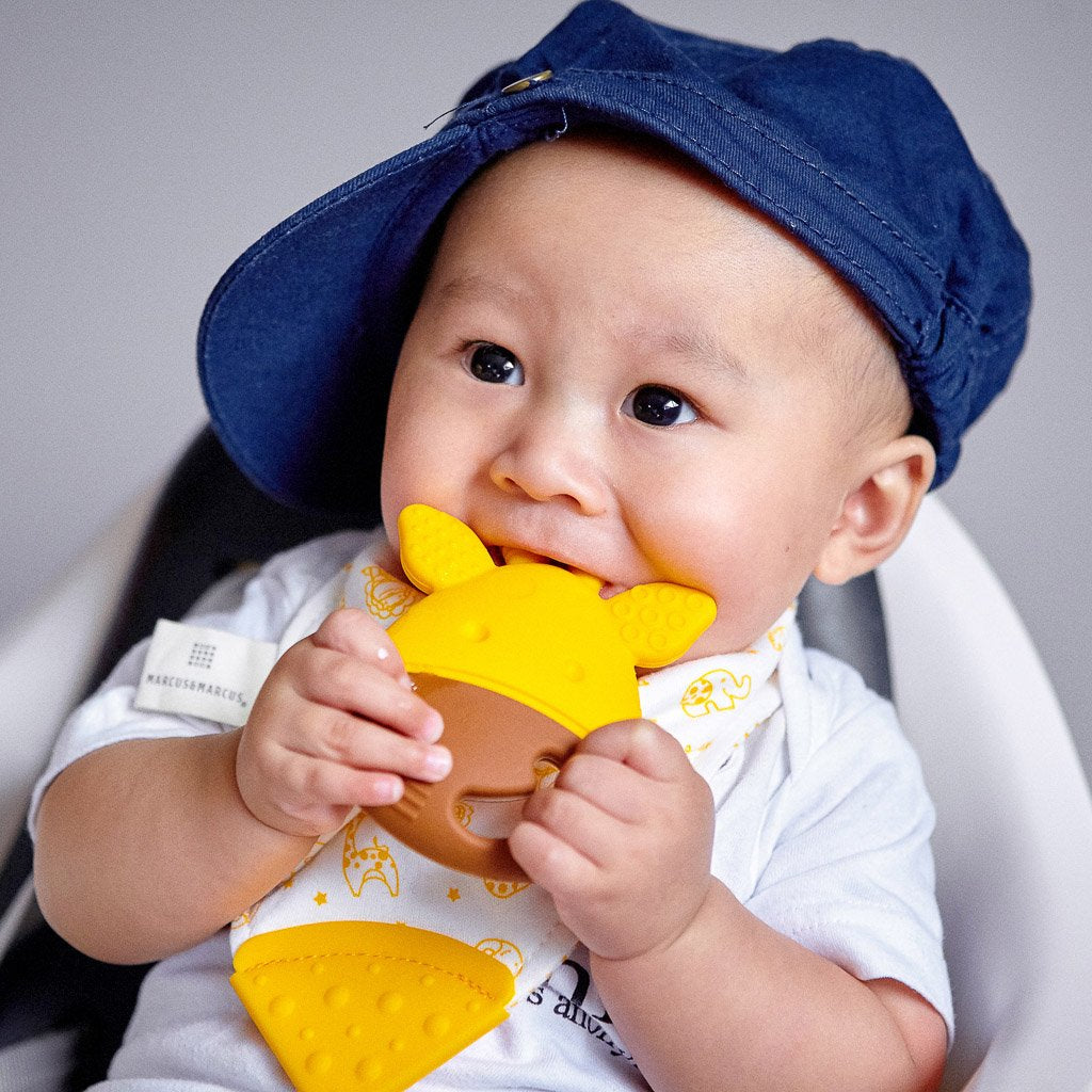 Marcus & Marcus Sensory Teether - Lola