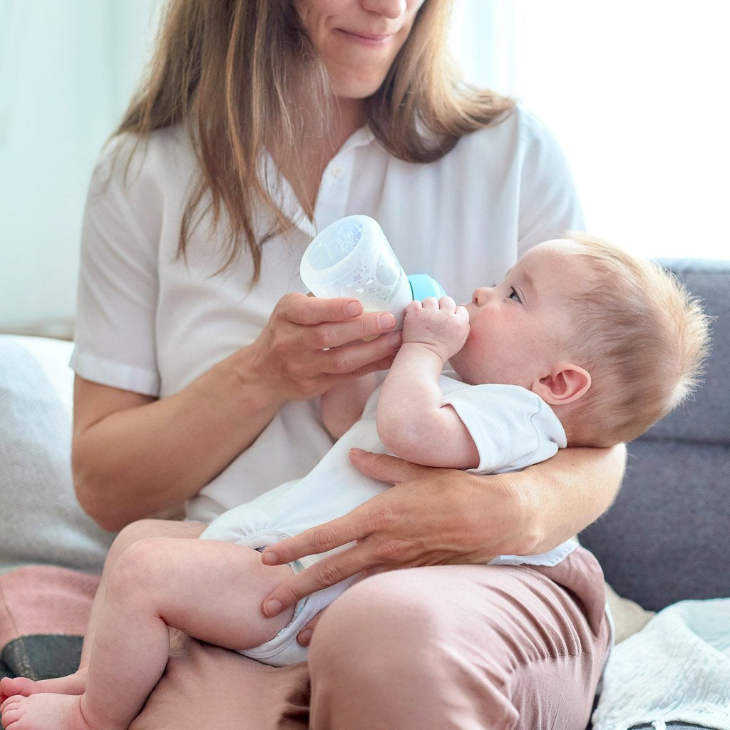 Marcus & Marcus Silicone Angled Feeding Bottle & Breast Pump